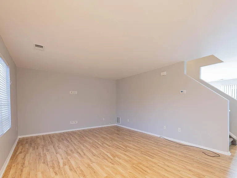 10125 Fairfax Ct — Photo 12