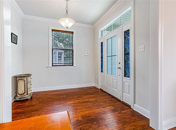 3rd image of 5362 Chatham Dr