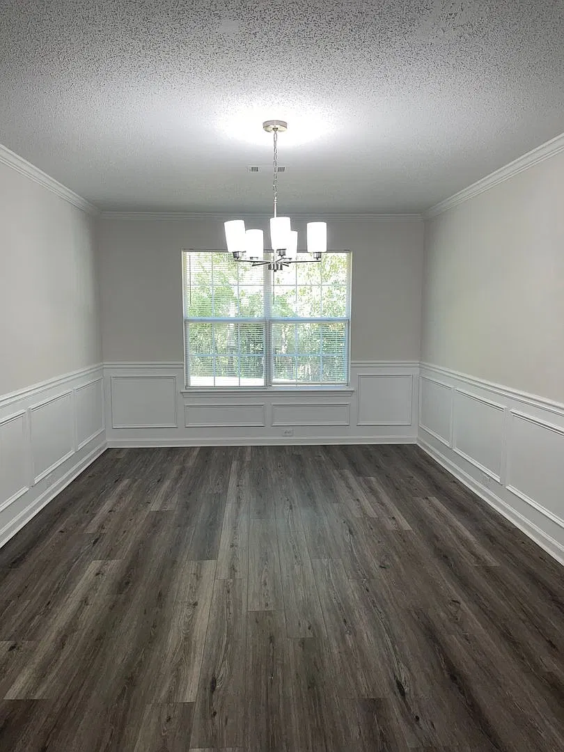 Completely Remodeled, Spacious 5 Bed/3 Bath Home in South Fulton! — Photo 3