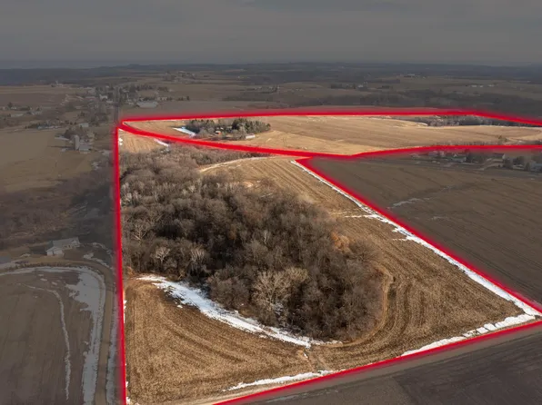 30064 County Road 5, Dakota, MN 55925