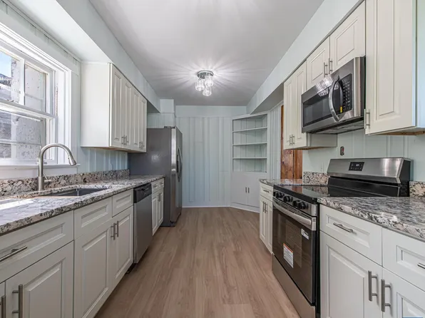 125 South St, Louisa, VA 23093