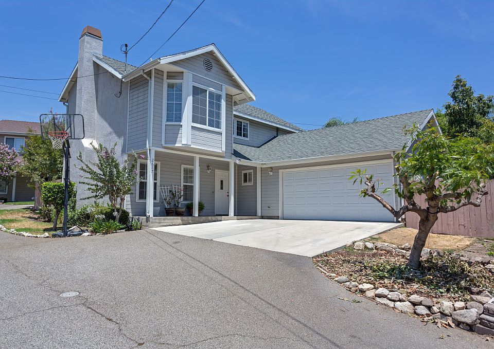 1st image of 2617 Altura Ave