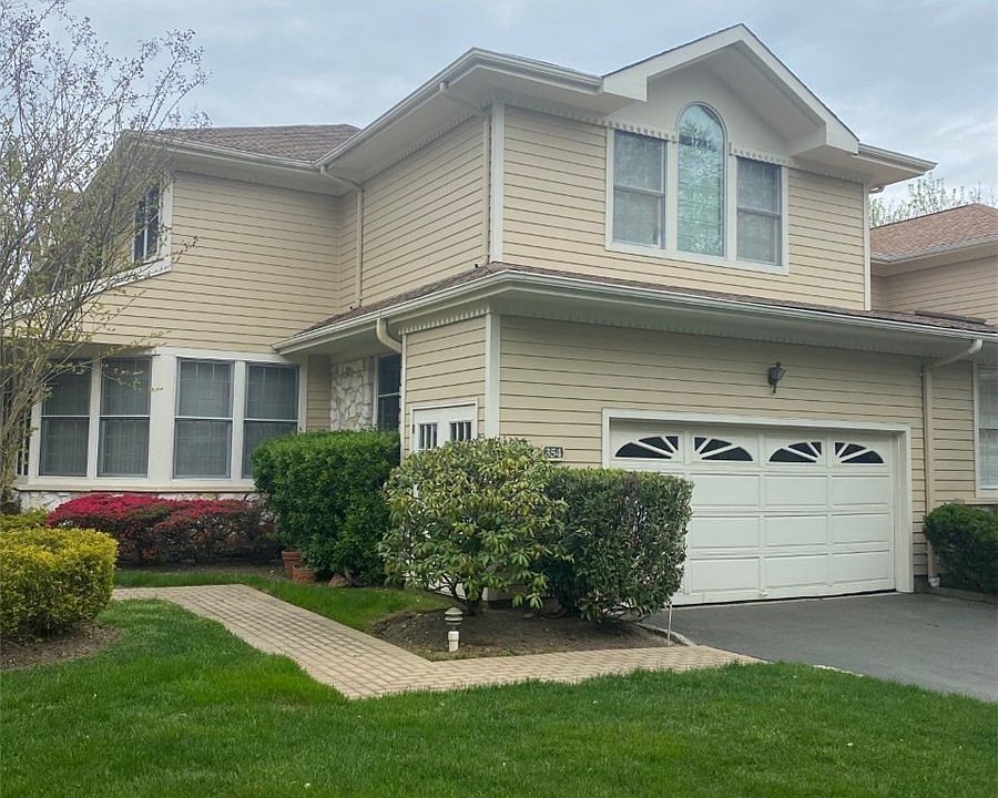 1st image of 354 Baltustrol Cir