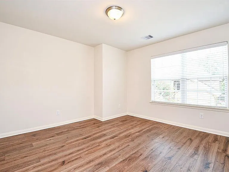 10909 Panther Ct SW — Photo 24