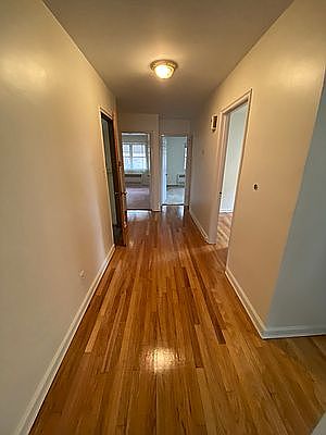 5th image of 33-26 28th St
