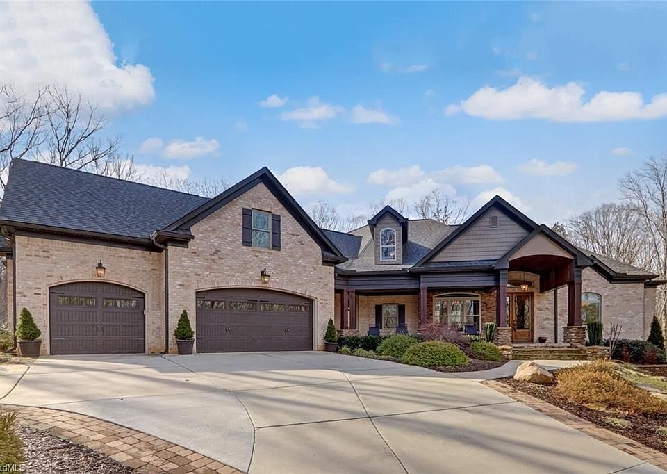 1st image of 186 Crows Nest Dr