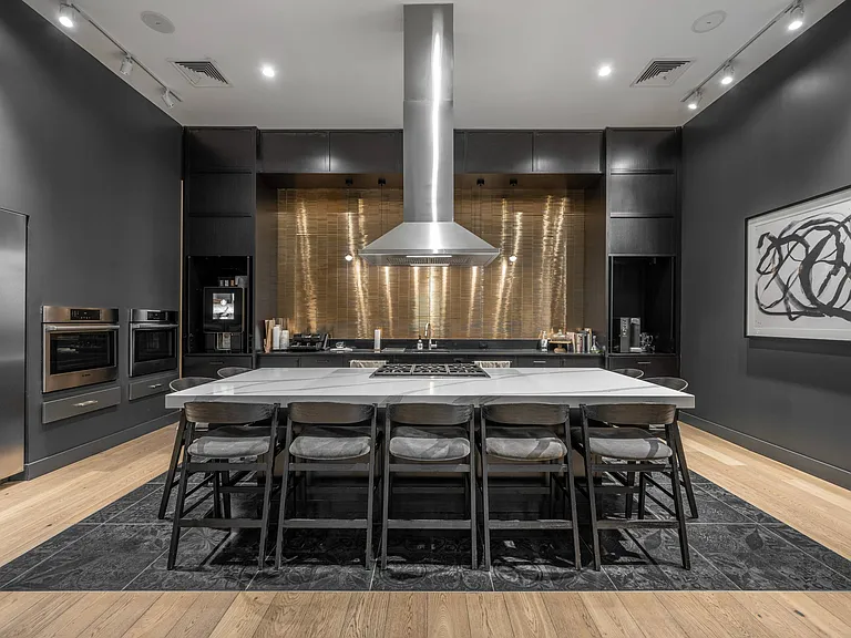 Demonstration kitchen