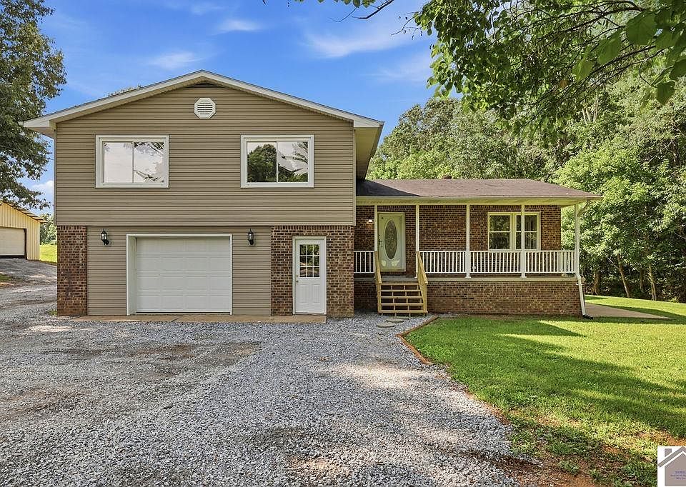 1st image of 957 Hughes Rd
