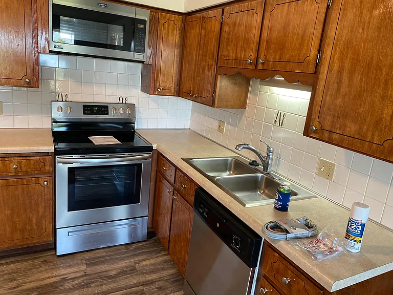217 Anderson Ln #G — Photo 16