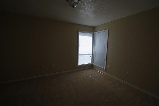 4th image of 623 Saint Johns Ct