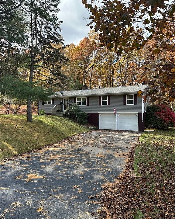 1st image of 35 Laurel Hill Ln