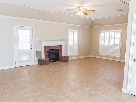 5th image of 7 Southridge Dr