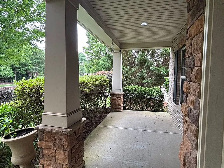 8811 Tamarron Dr — Photo 4