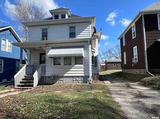 145 15th St, Silvis, IL 61282