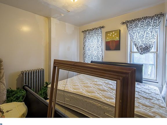 Bedroom - Main