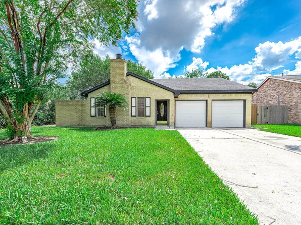 10230 Trade Winds Dr, Houston, TX 77086