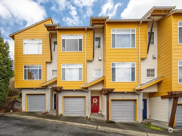 7422 Newcastle Golf Club Road #B, Newcastle, WA 98059