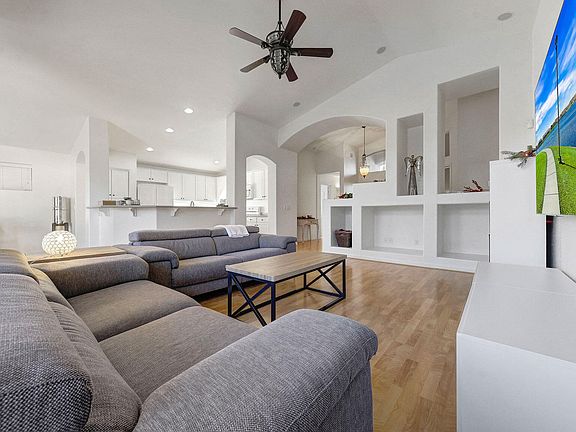 5th image of 33231 N 46TH Way