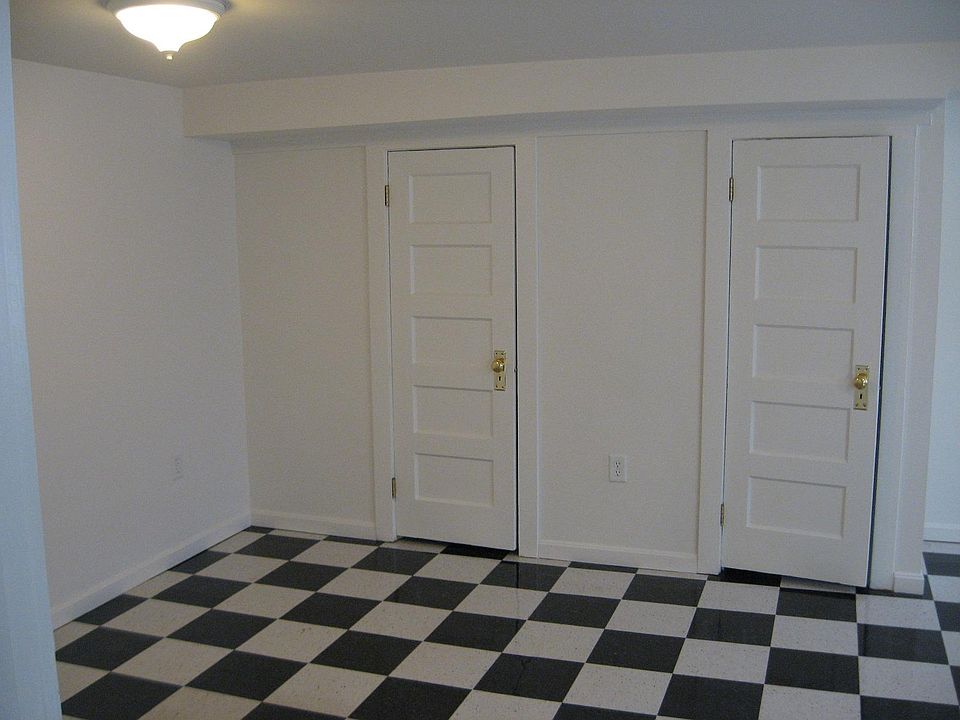 2nd image of 715 William St APT 7