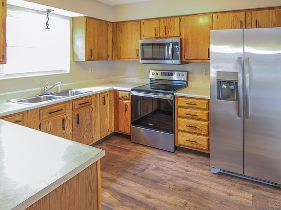4th image of 4754 Leybourne Dr