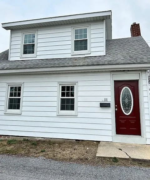 512 S Laurel St — Photo 2
