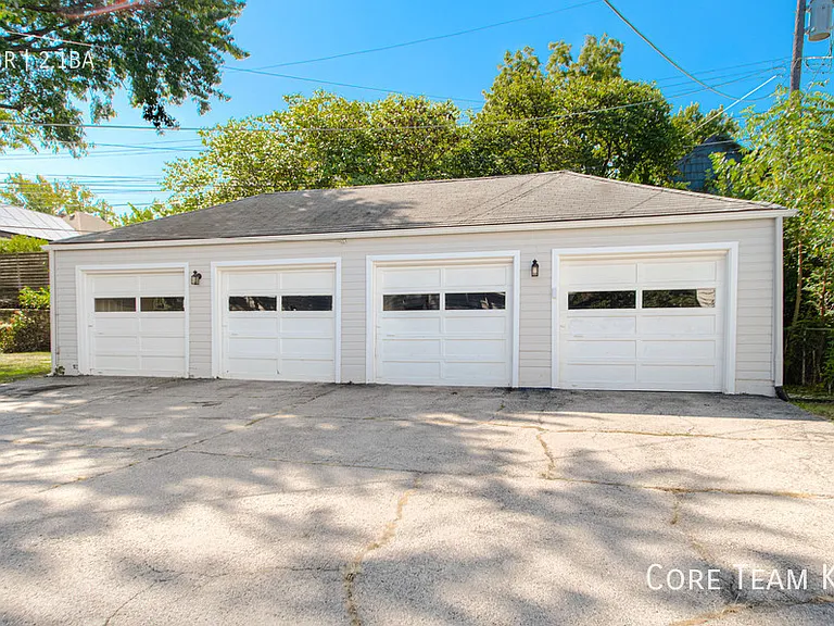 629 E Meyer Blvd #627 — Photo 2