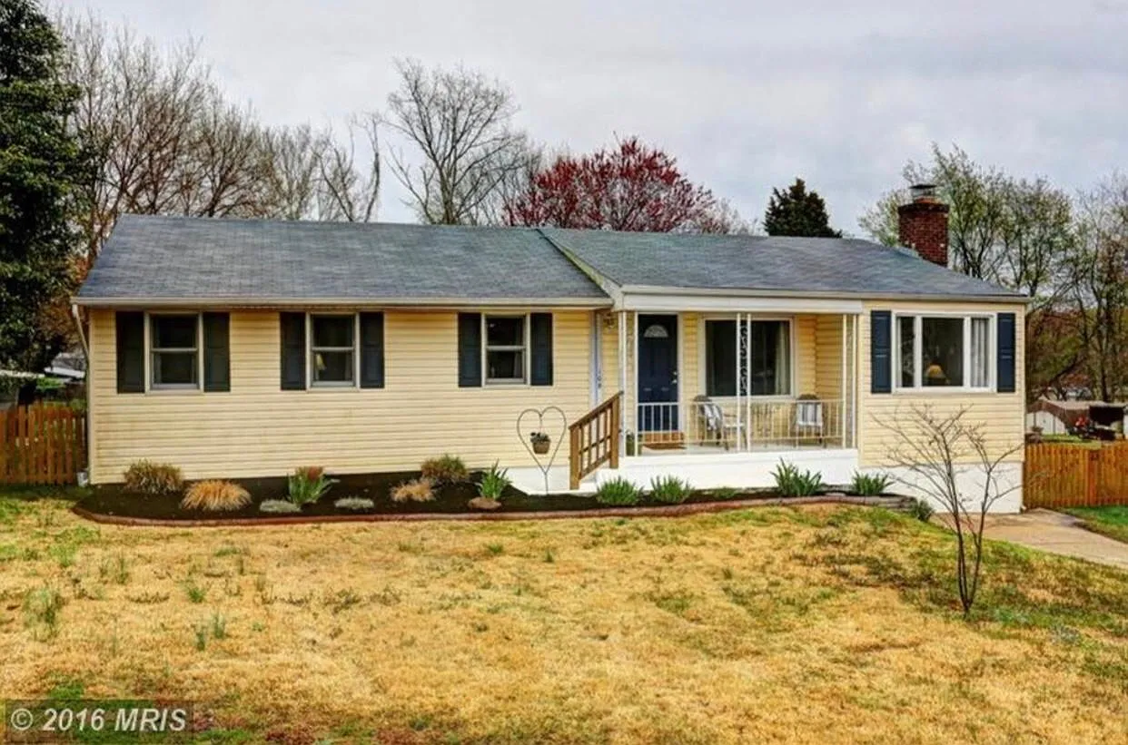 109 Temple Dr photo 1