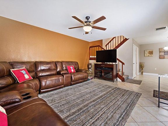 5th image of 1527 15th Ln
