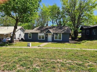 310 W 8th Ave, Bristow, OK 74010