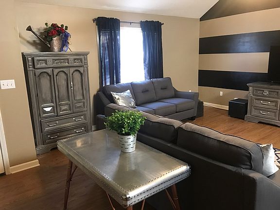5th image of 307 Shiloh Dr