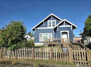 321 12th St, Raymond, WA 98577