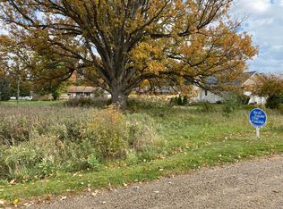 Meadowlawn Rd, Fowlerville, MI 48836