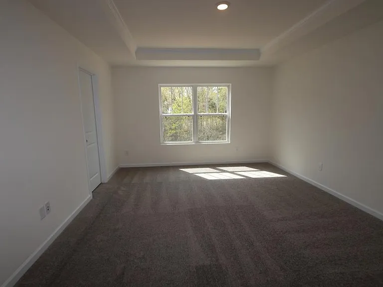 2645 Aubrey St — Photo 11