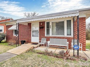 326 N Alexander St, Mount Holly, NC 28120