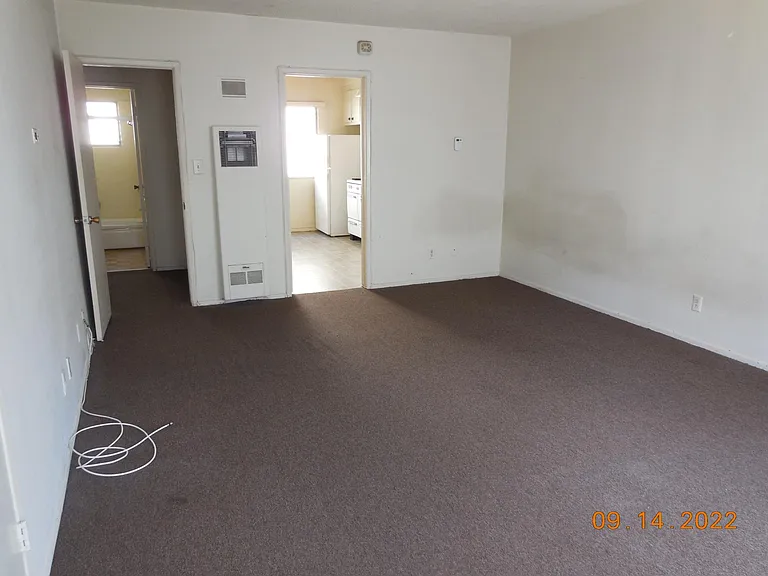 724 S Sycamore Ave #102 — Photo 9