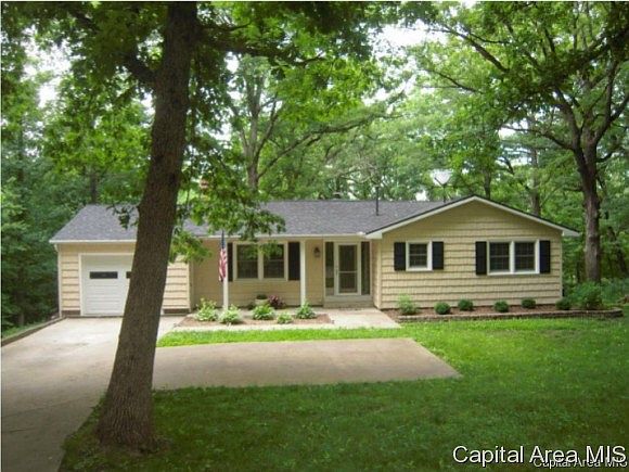 1st image of 118 Lakeside Pl