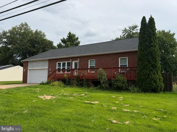 8719 Parkland St, Manassas, VA 20111