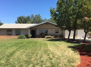 18283 Regal Dr, Madera, CA 93638