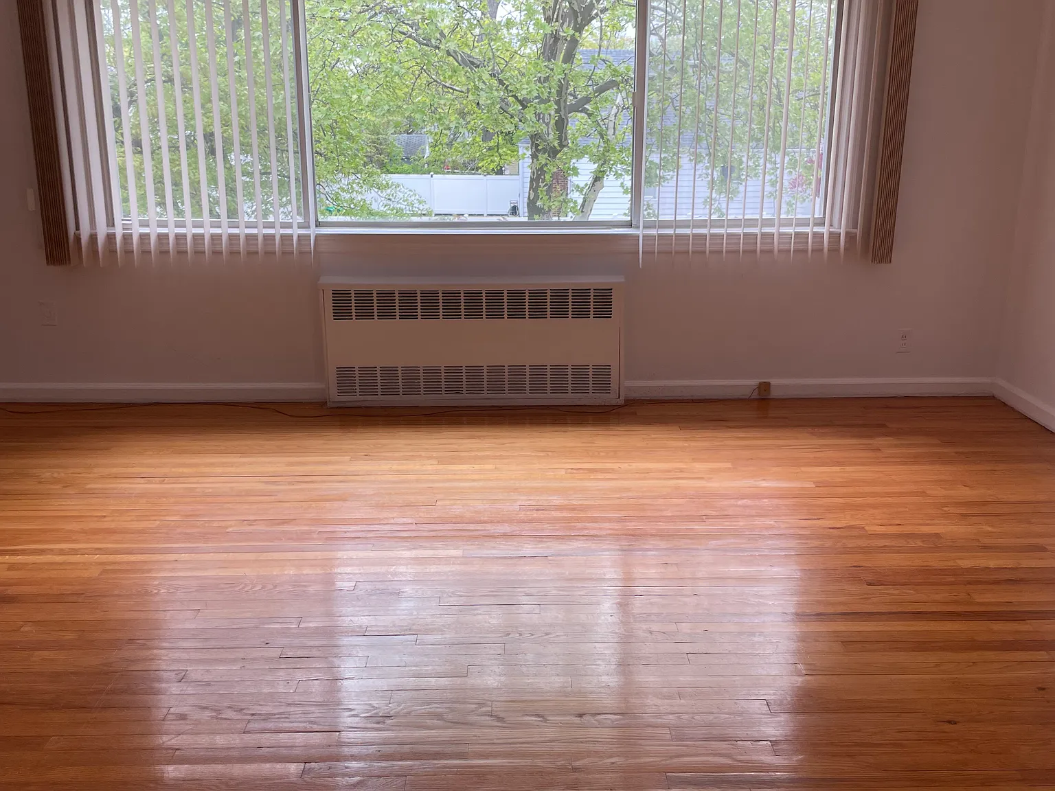 163rd St, Whitestone — Photo 2