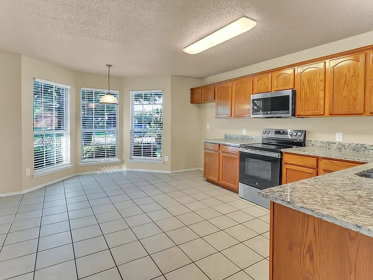 4154 Parterre Dr — Photo 8