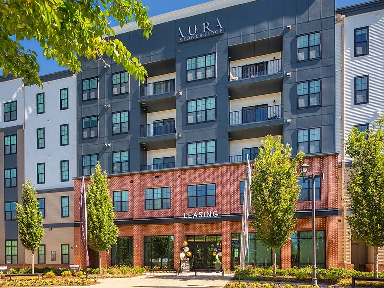 Aura Stonebridge — Photo 30