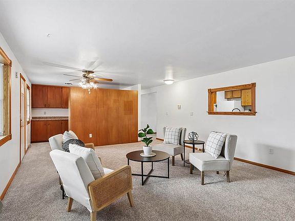 3rd image of 1125 Franklyn Ave