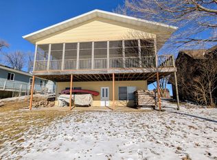 25861 105th St, Spirit Lake, IA 51360