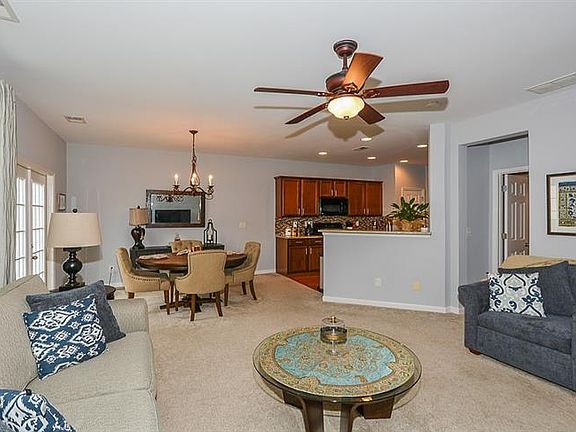 5th image of 38 Jekyll Dr