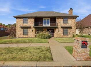 2015 Wimbledon Dr, Arlington, TX 76017