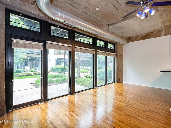 3rd image of 1111 W 14th Pl Unit 118