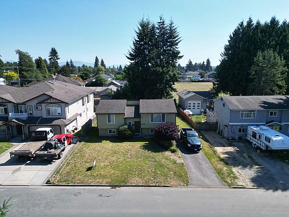 5th image of 32174 Sandpiper Pl
