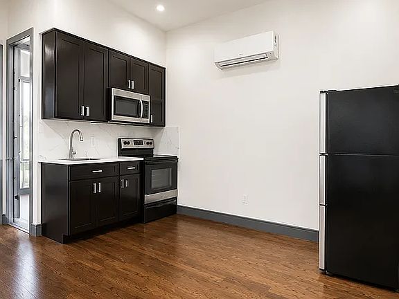 2nd image of 1193 Saint Marks Ave #7