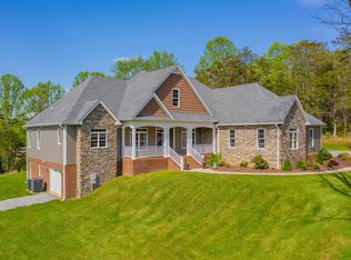 506 Redbud Ln, Fincastle, VA 24090