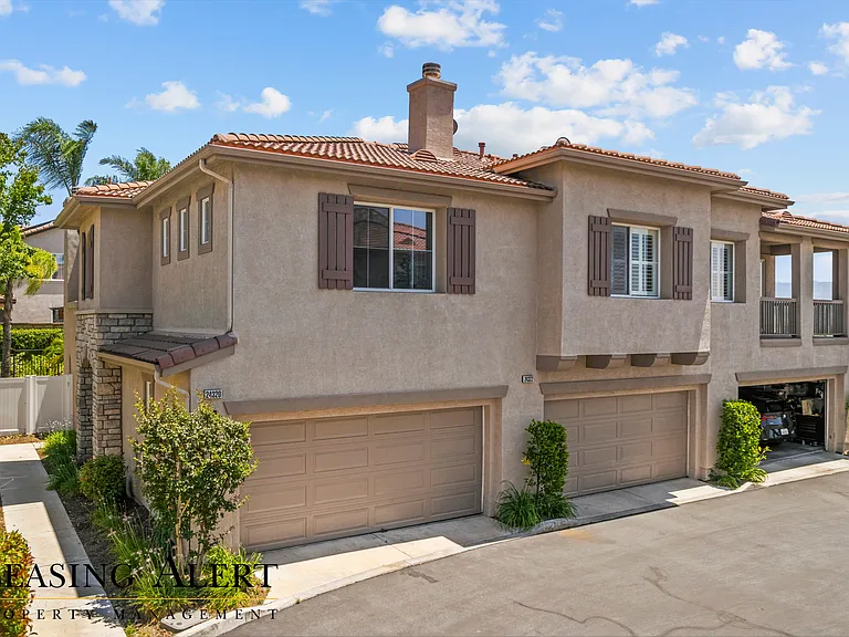 24320 Lorenzo Ln — Photo 22